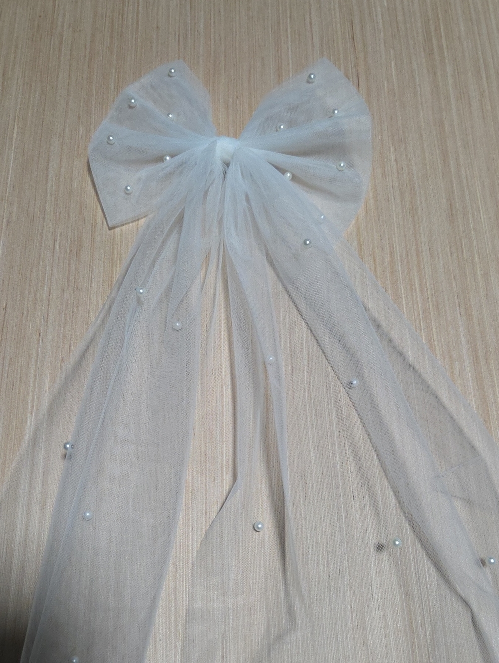 Delicate White Pearl-Embellished Tulle Bow Hair Accessory